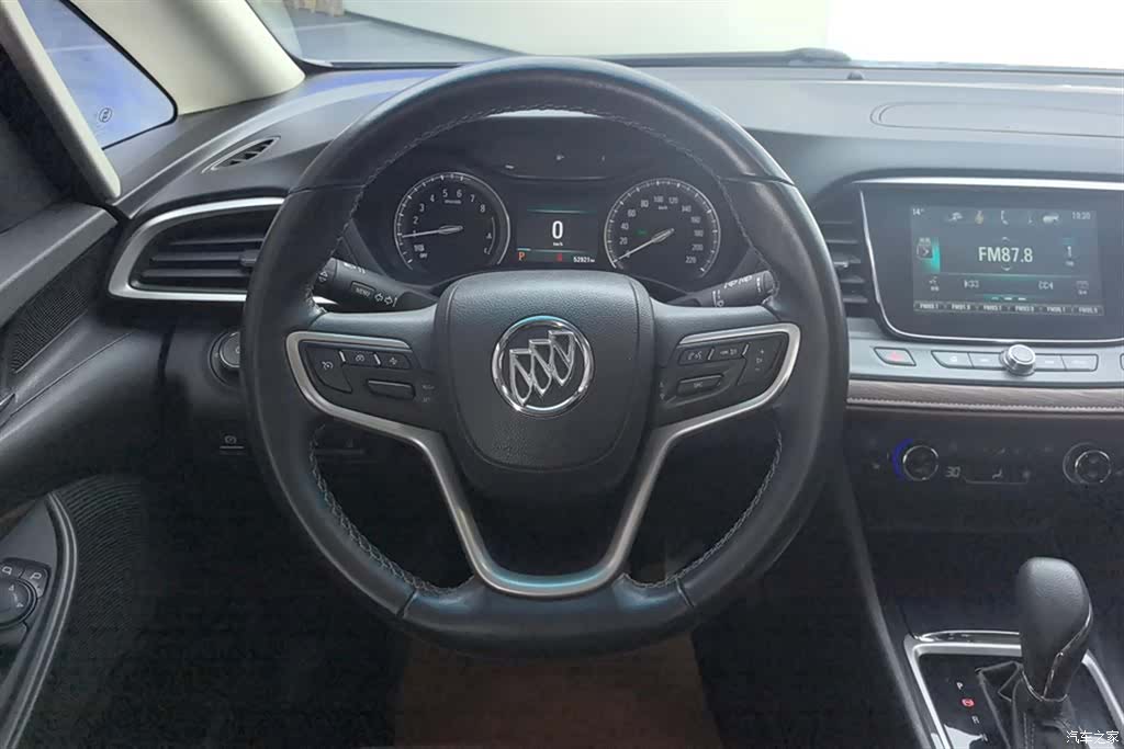 Buick GL6, 2018 15