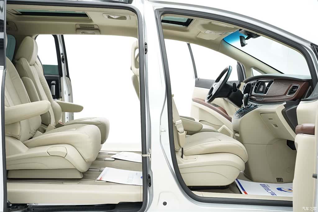 Buick GL8, 2014 25