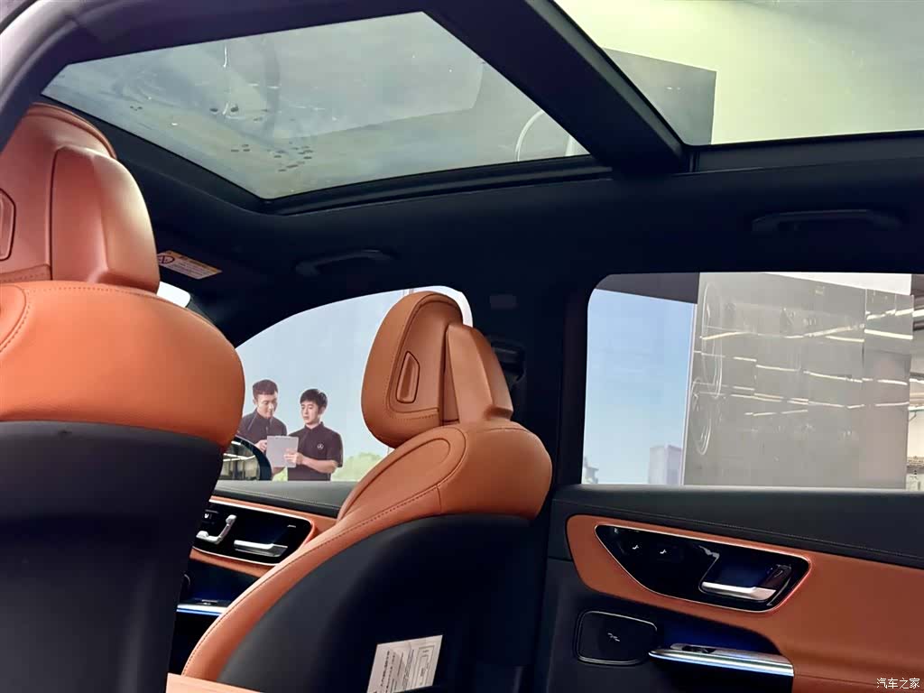 Mercedes-Benz GLC, 2024 12