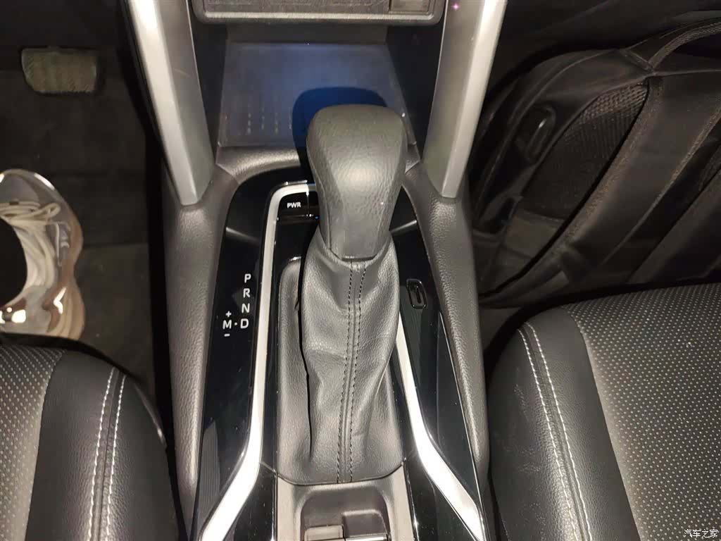 Toyota Frontlander, 2022 14