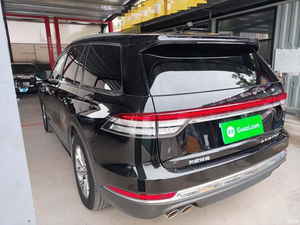 Lincoln Aviator, 2022 все фото