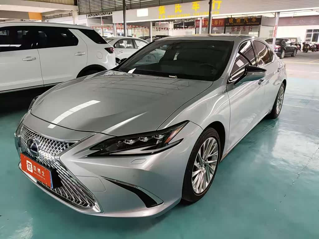 Lexus ES 2021 300h Executive