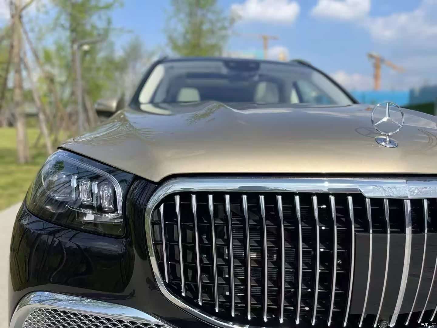 Maybach GLS, 2023 4