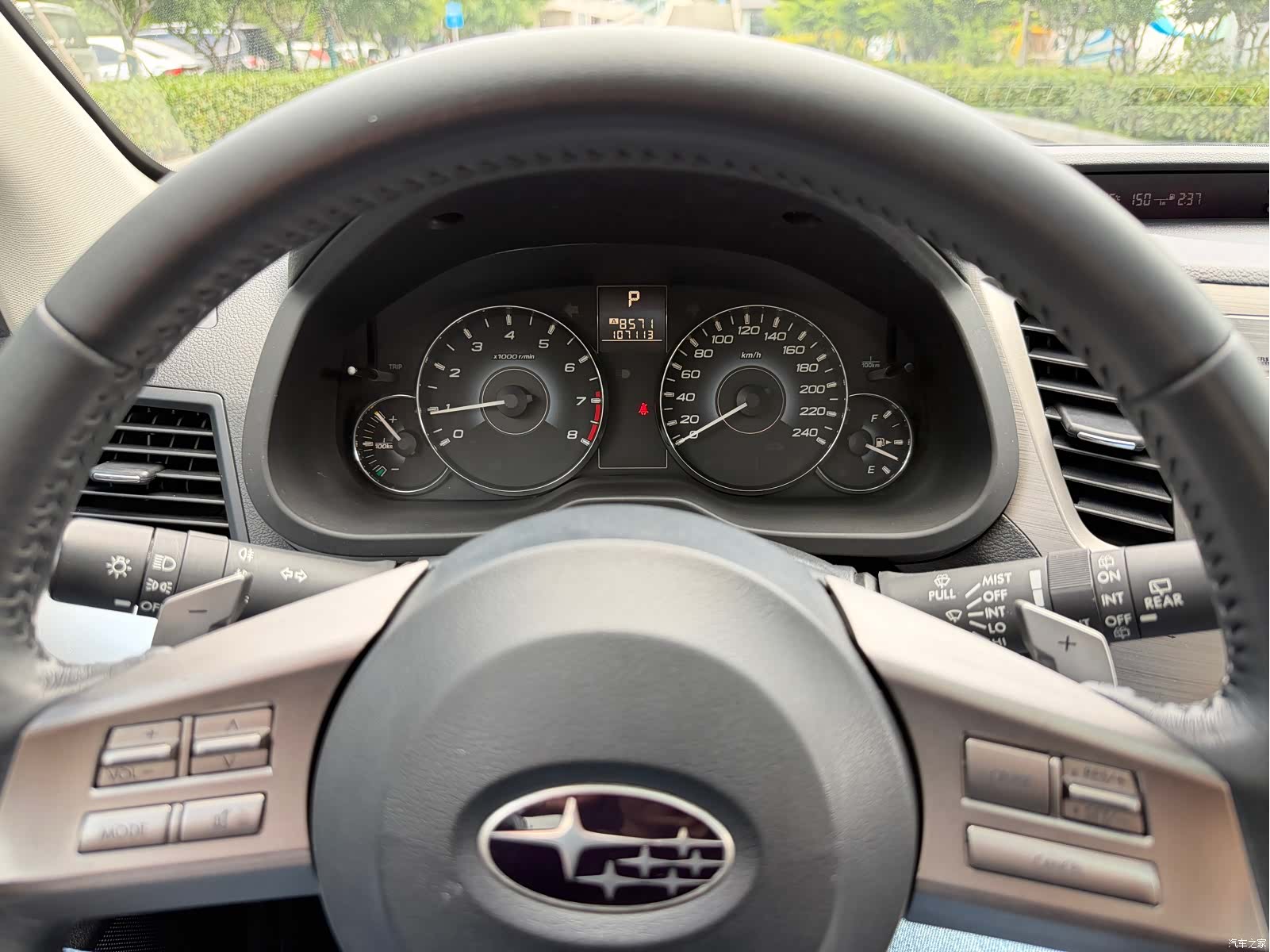 Subaru Legacy, 2010 10