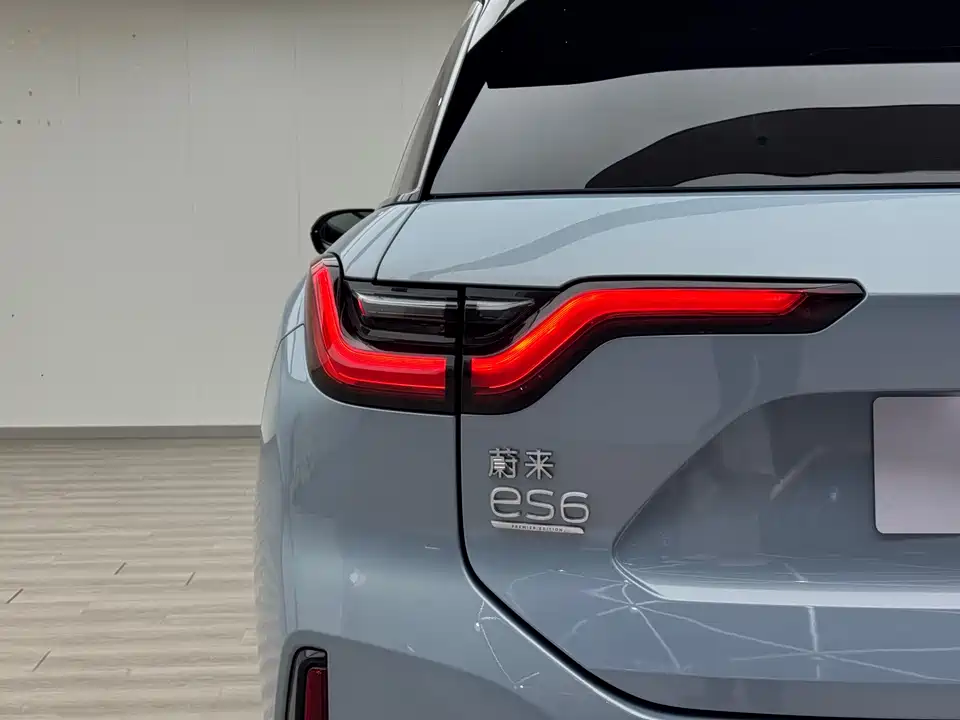 NIO ES6