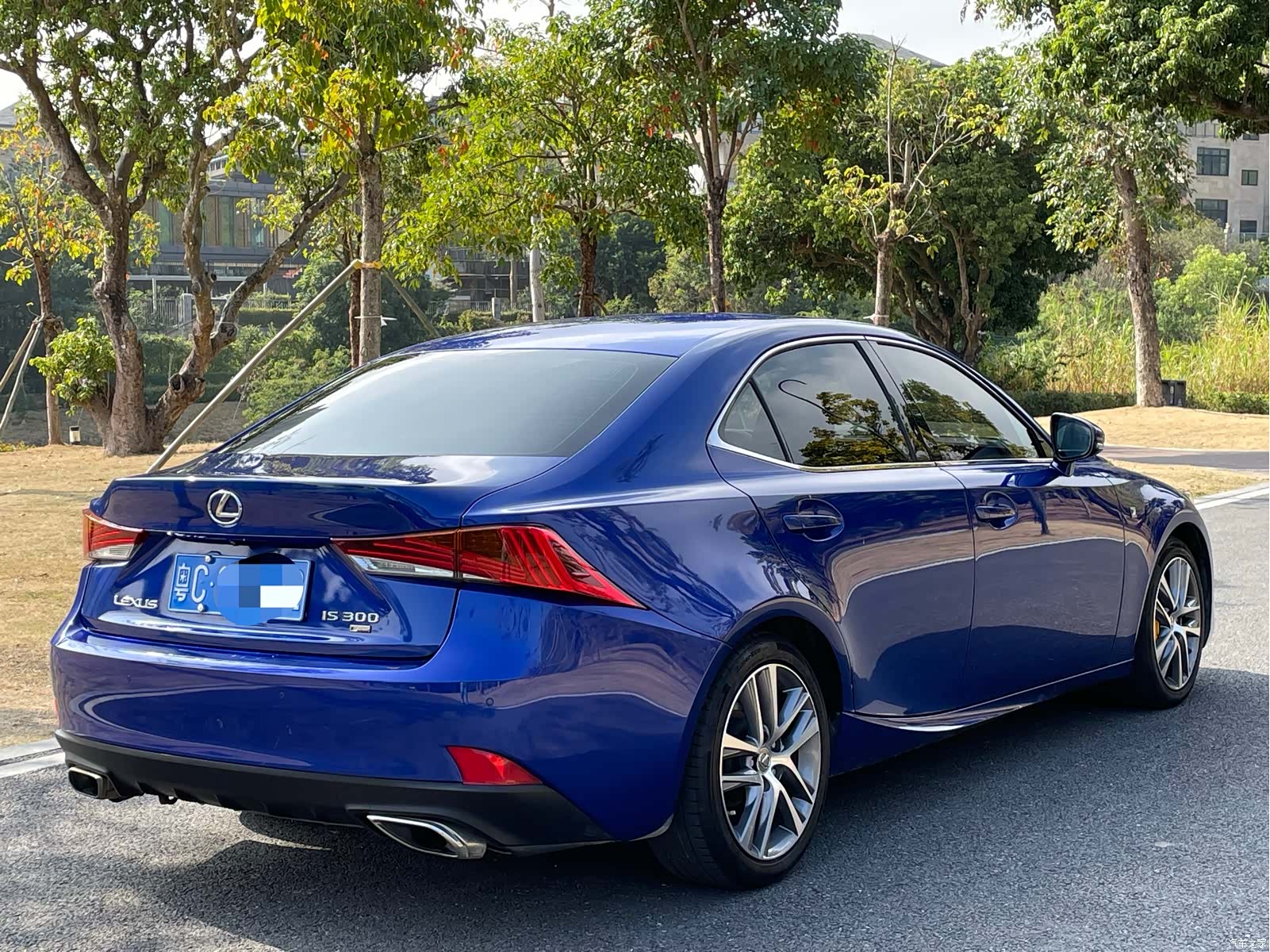 Lexus IS, 2017 9