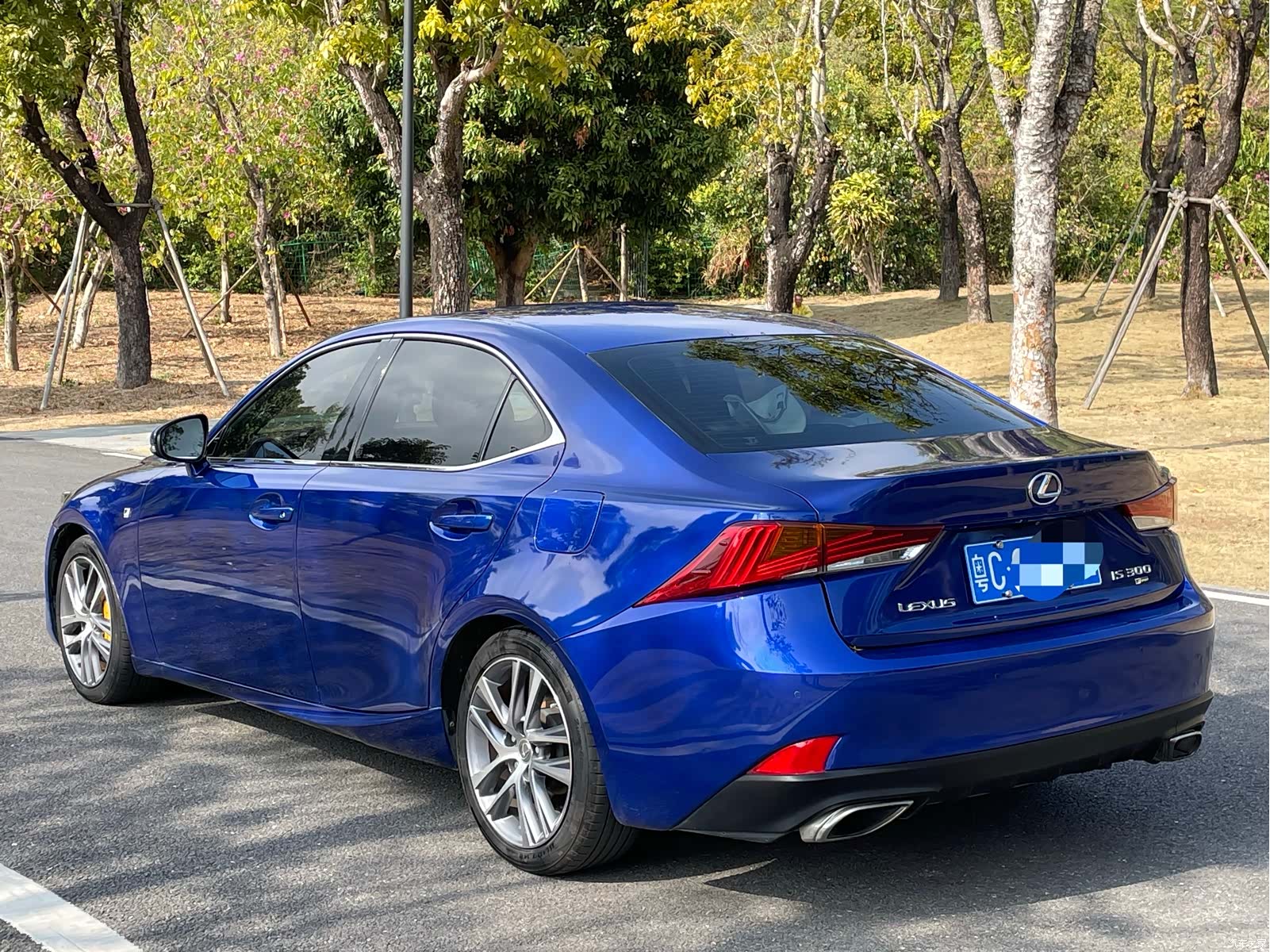 Lexus IS, 2017 7