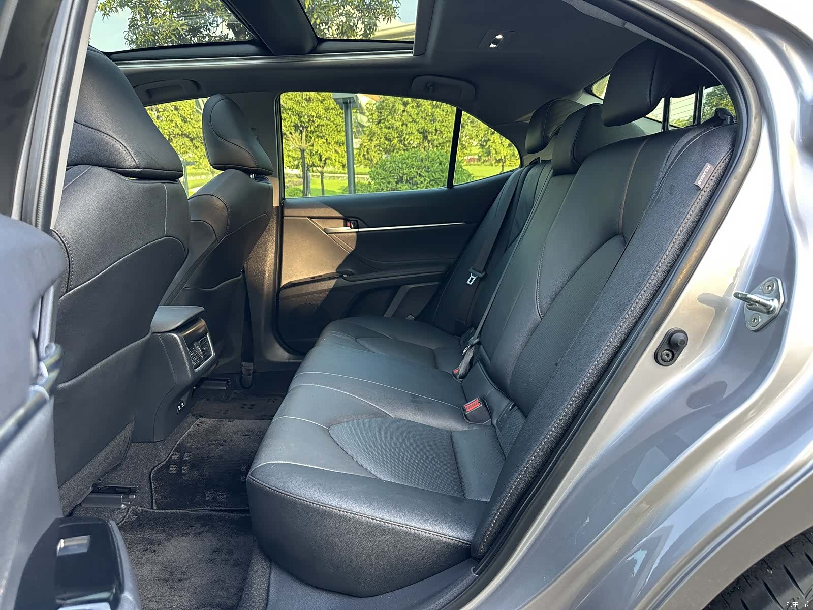 Toyota Camry, 2023 6