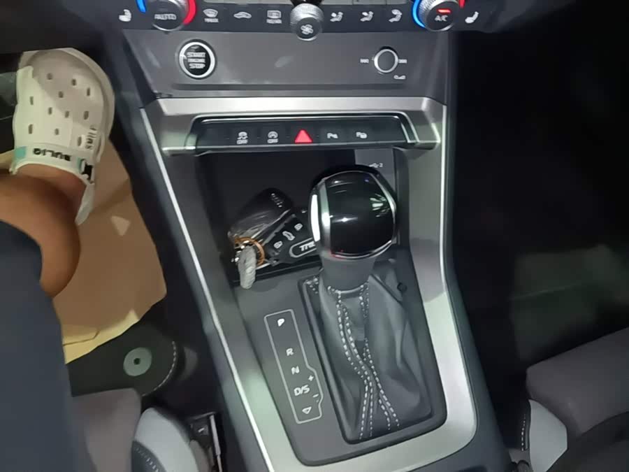 Audi Q3 2023, фото 14