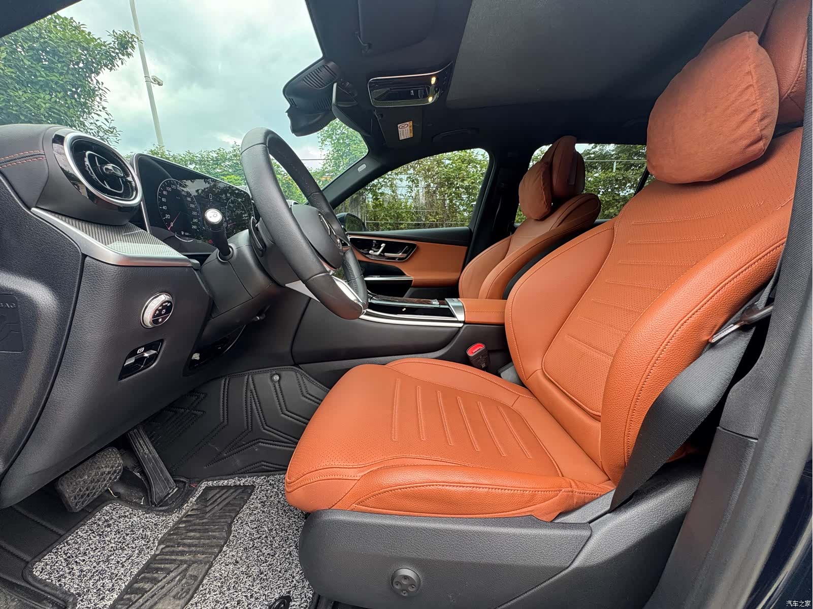Mercedes-Benz GLC, 2024 11