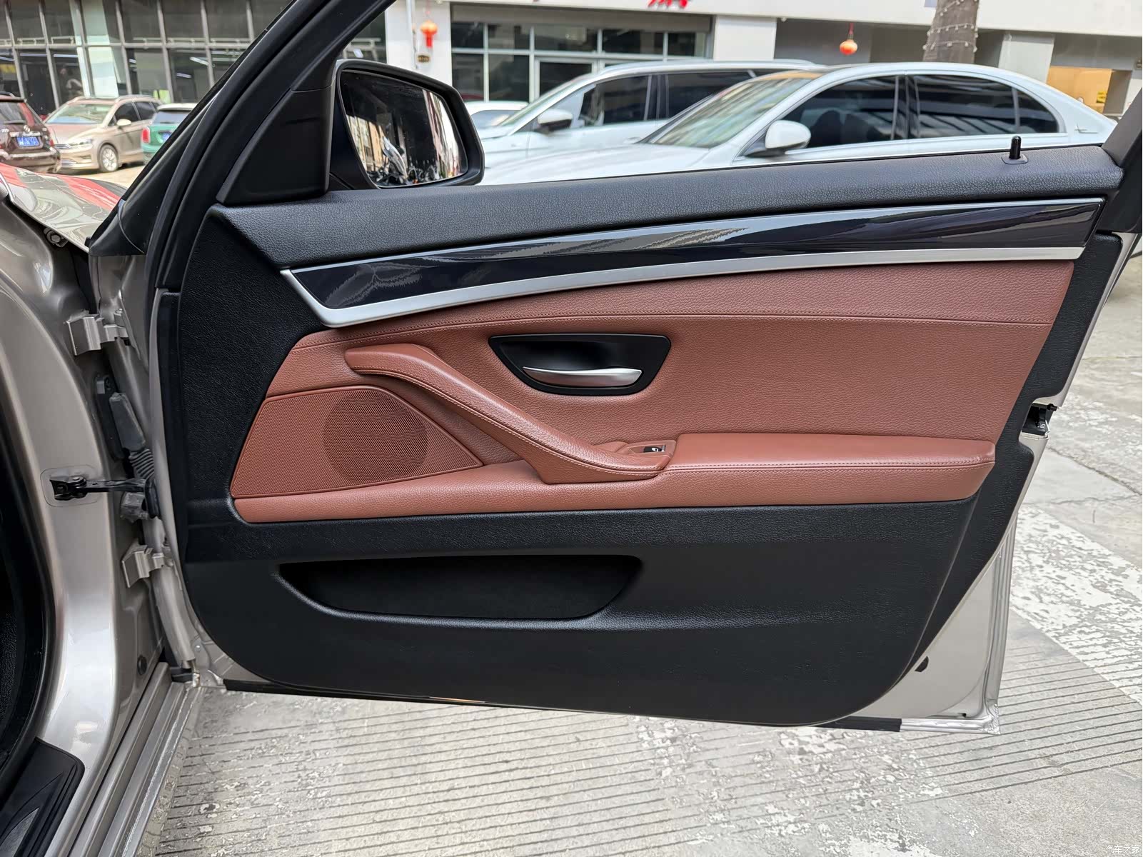 BMW 5 Series, 2017 24