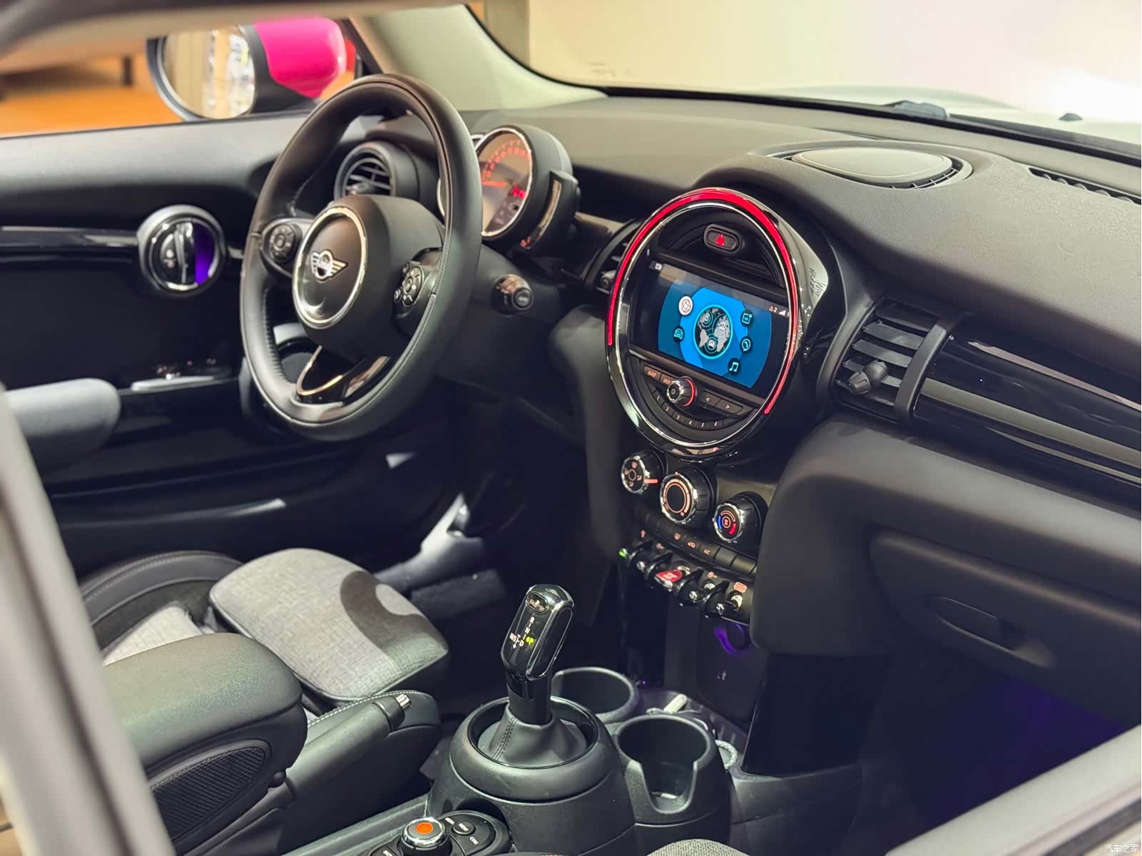 Mini Cooper, 2019 13