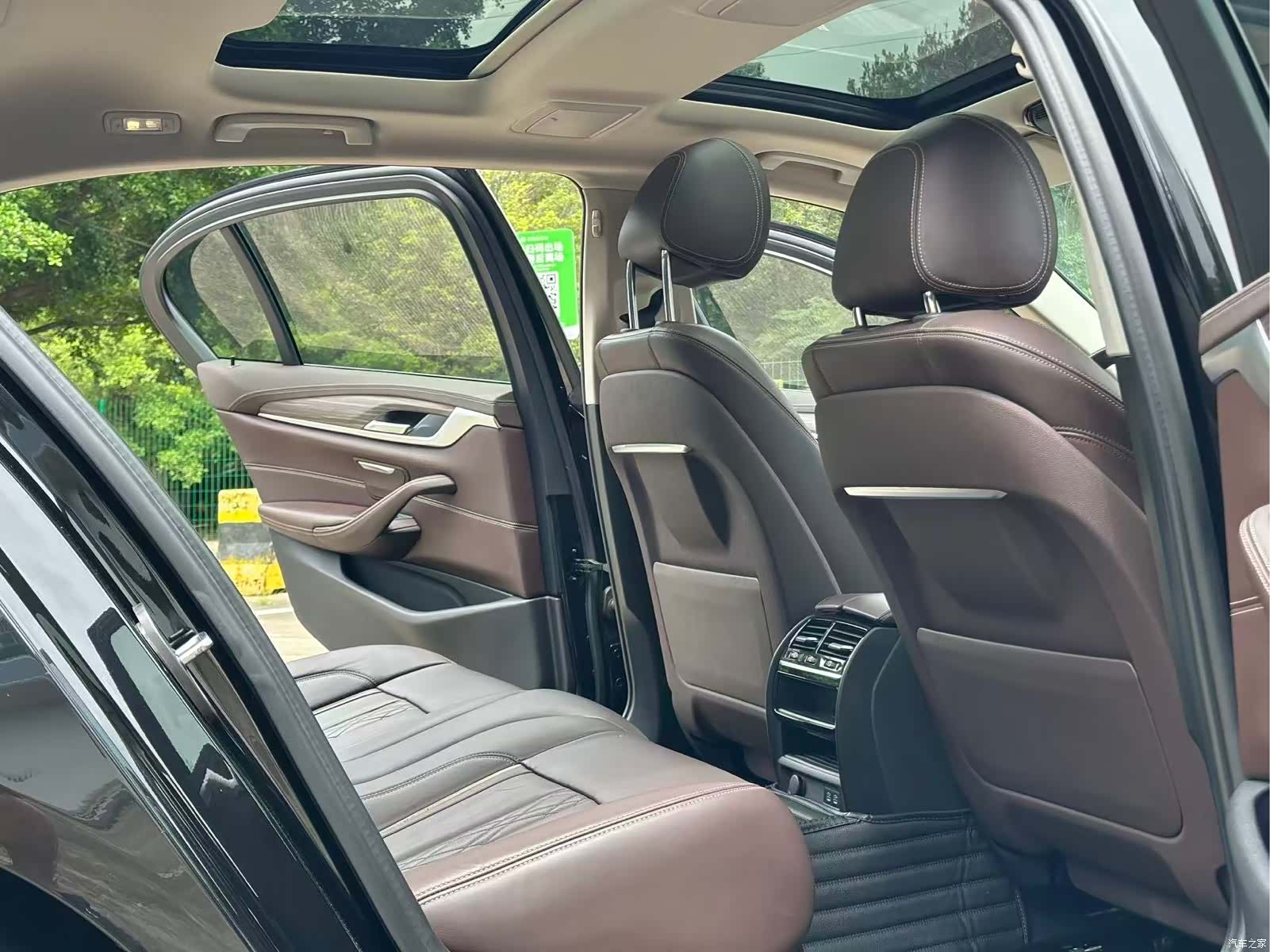 BMW 5 Series, 2020 9