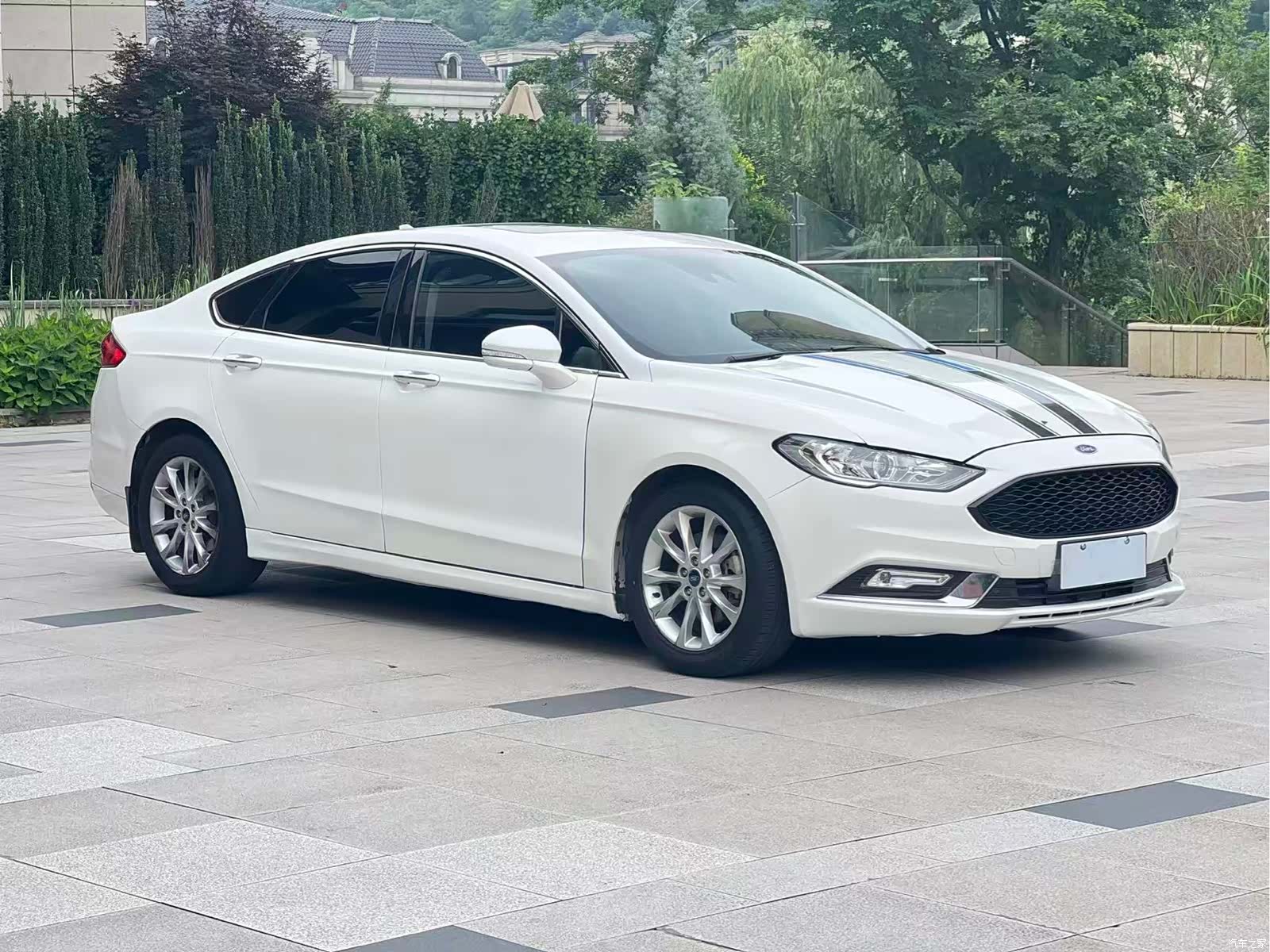 Ford Mondeo, 2017 3