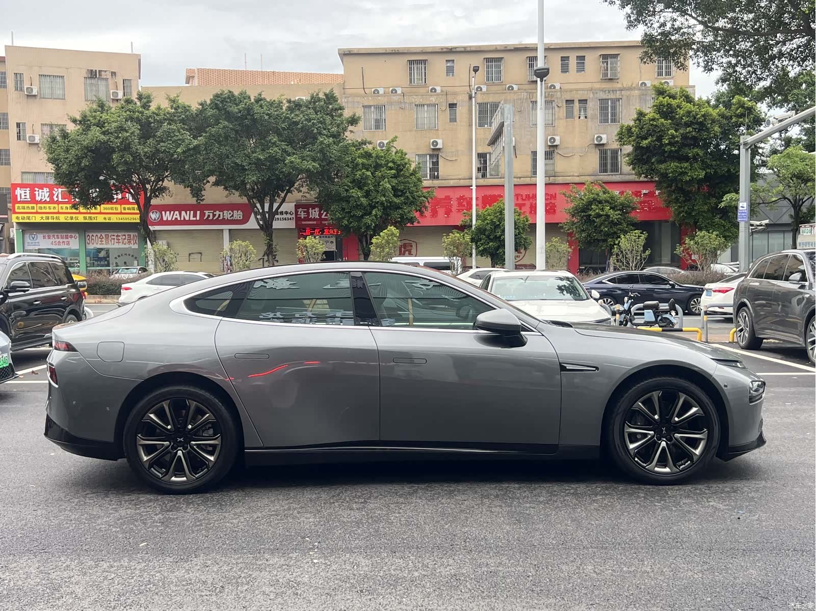 Xpeng P7, 2021 9