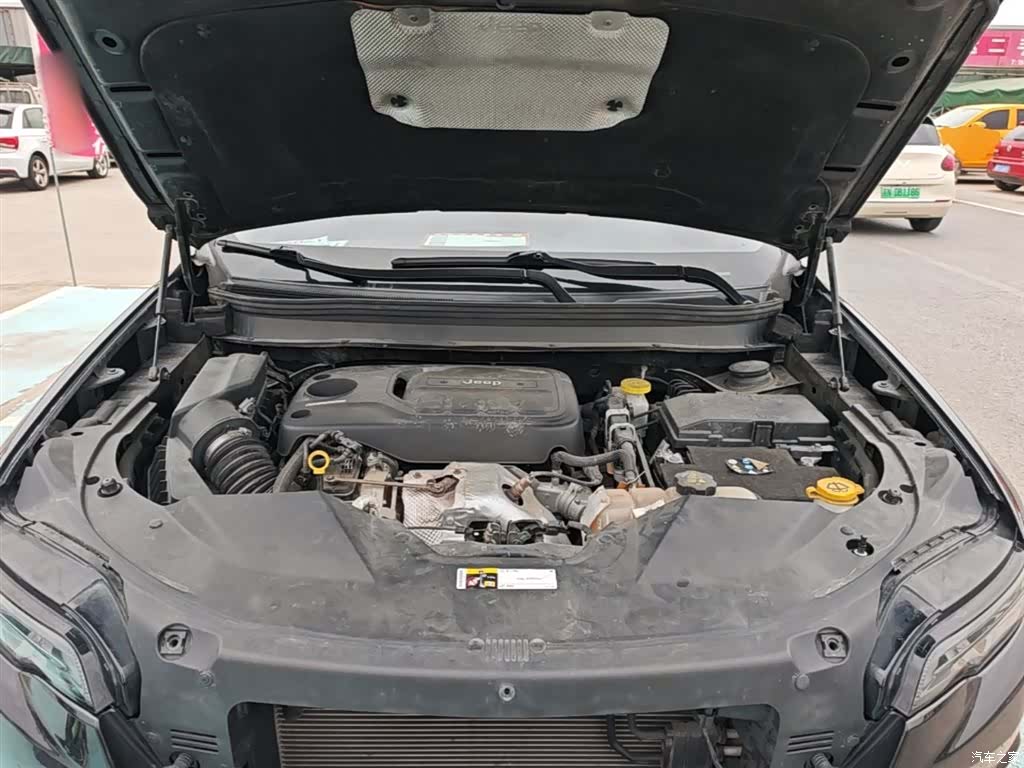 Jeep Cherokee, 2019 20