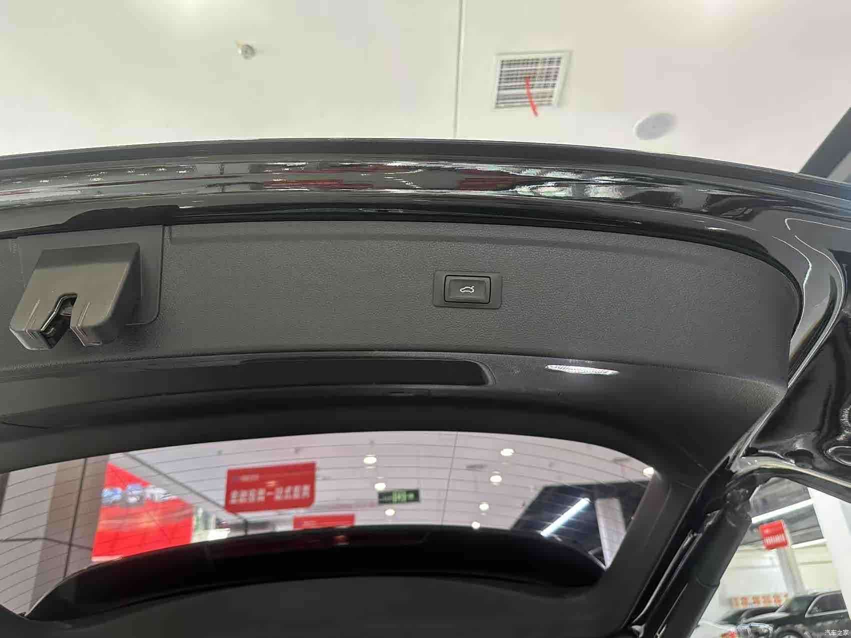 Audi Q5L, 2019 3