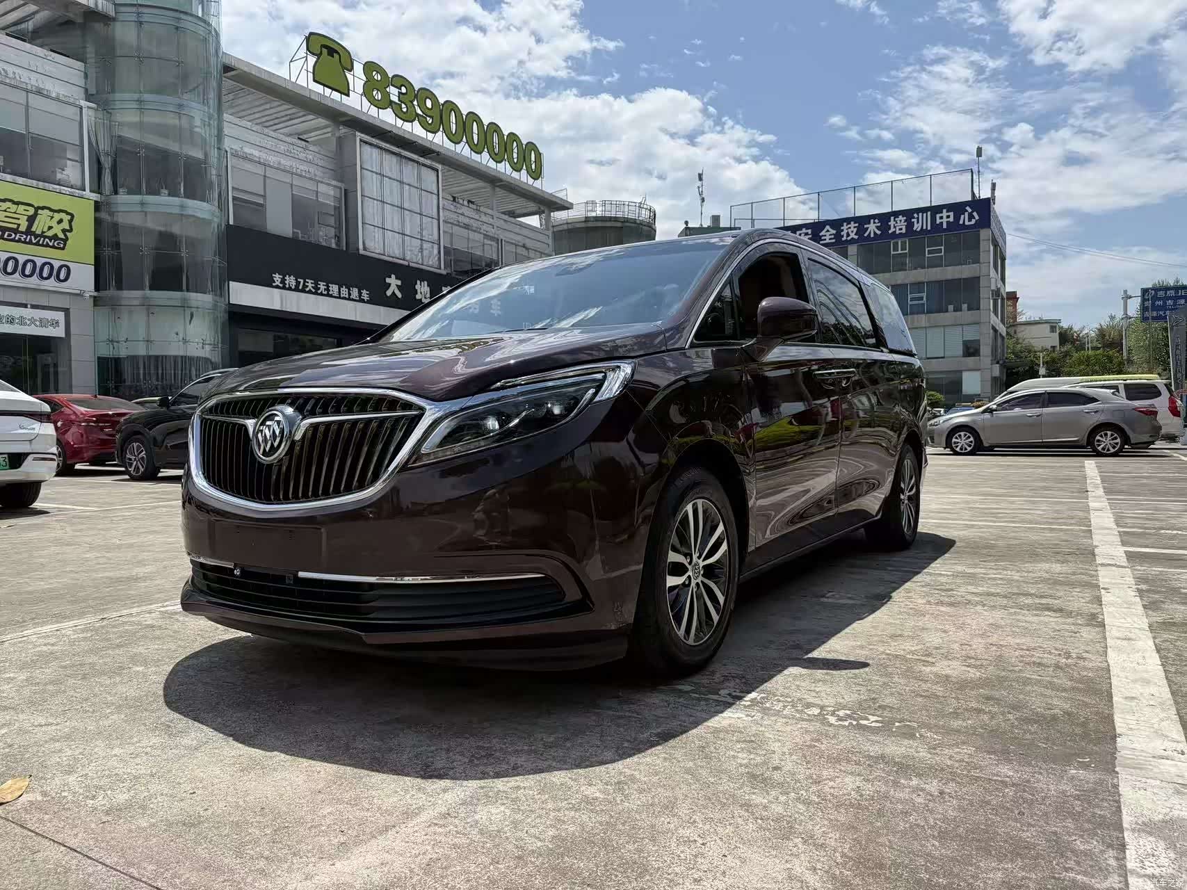 Buick GL8, 2018 2