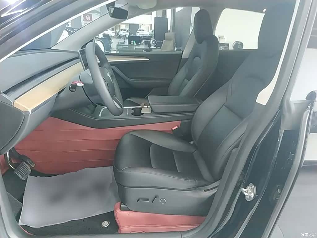 Tesla Model Y, 2022 15