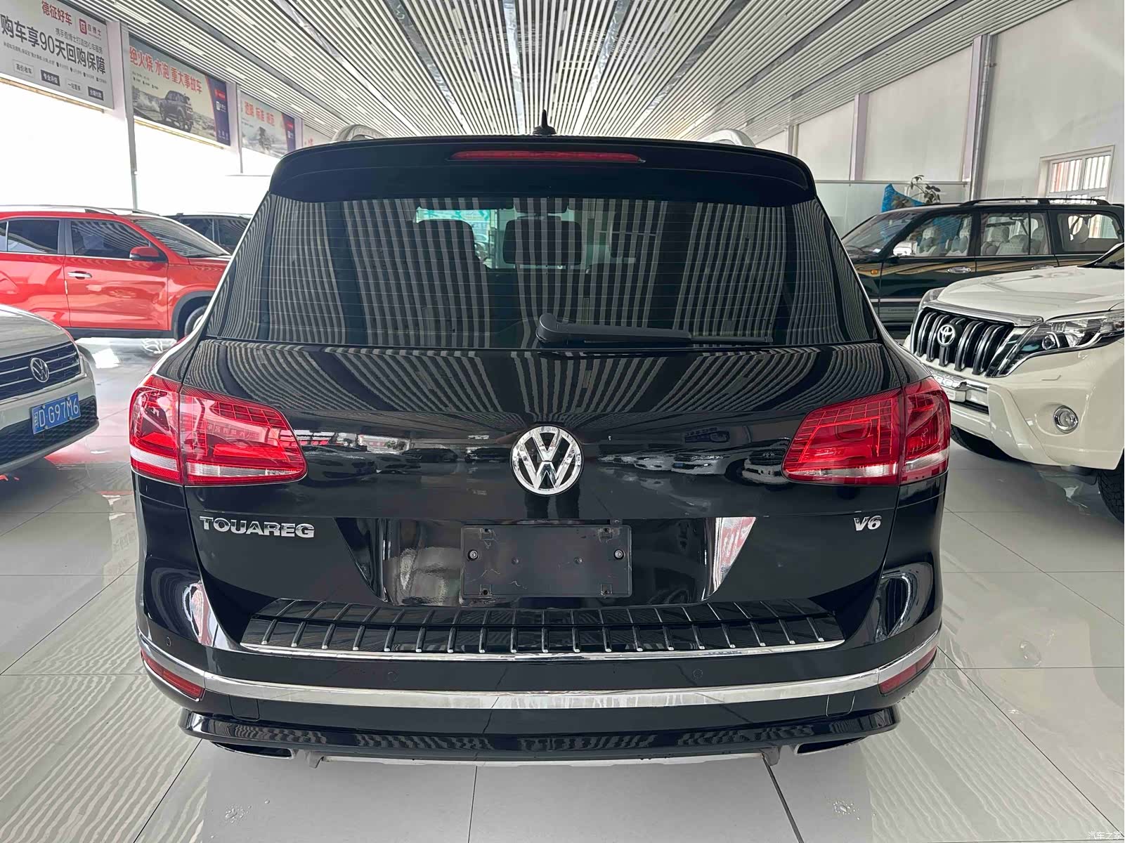 Volkswagen Touareg, 2019 все фото