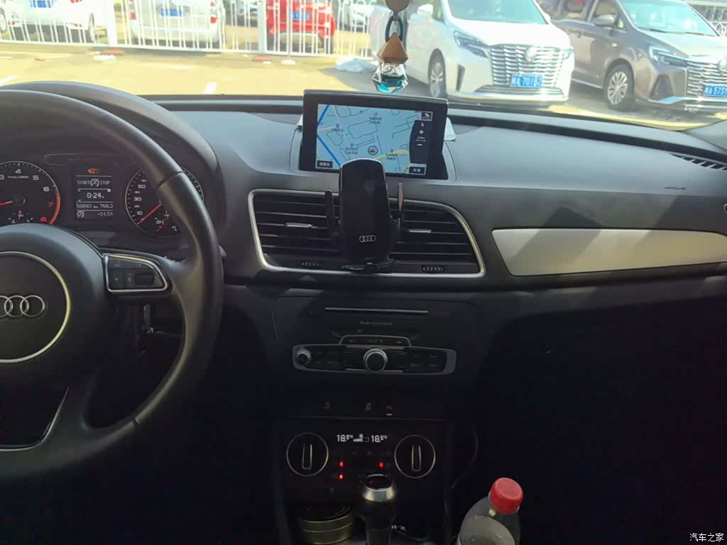 Audi Q3, 2018 13