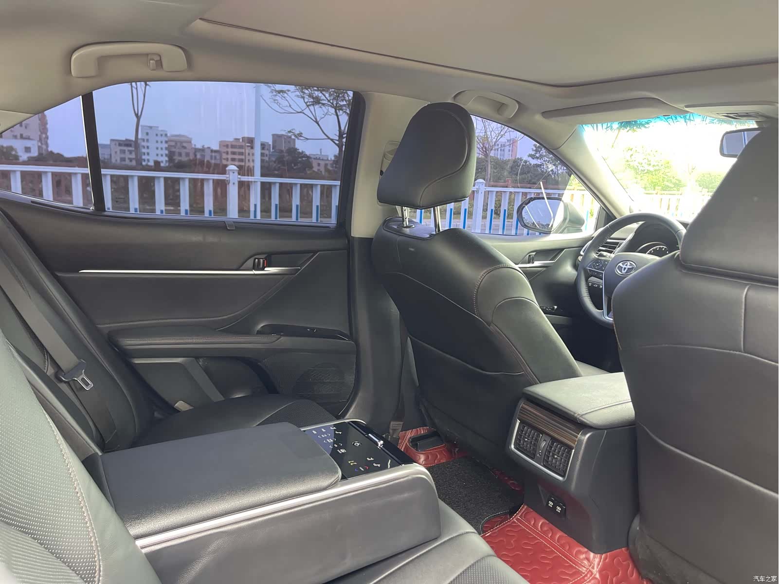 Toyota Camry, 2018 12