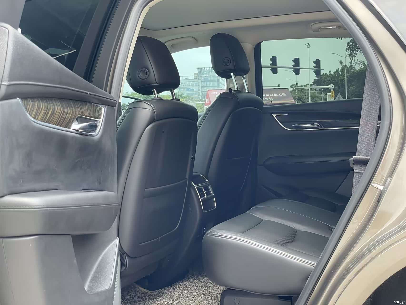 Cadillac XT5, 2016 8