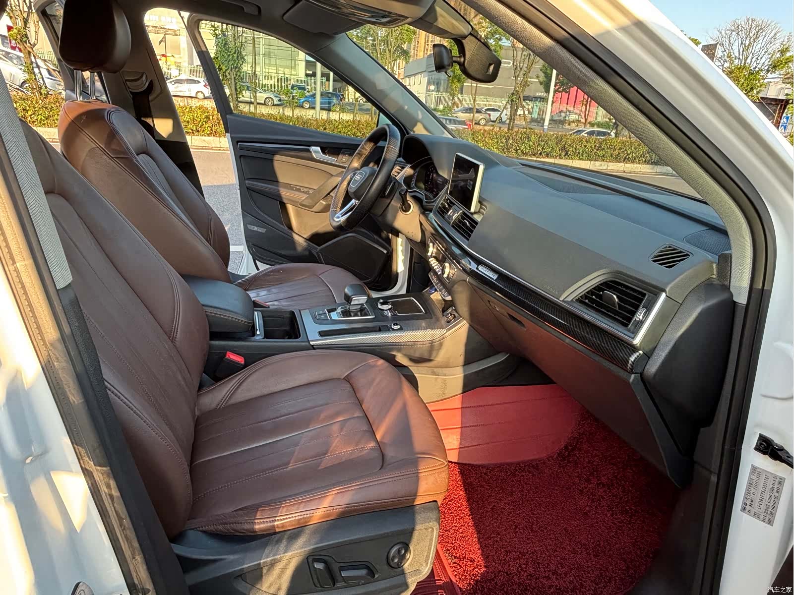 Audi Q5L, 2019 9