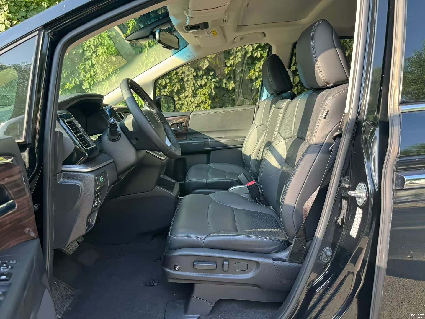 Honda Elysion, 2016 все фото