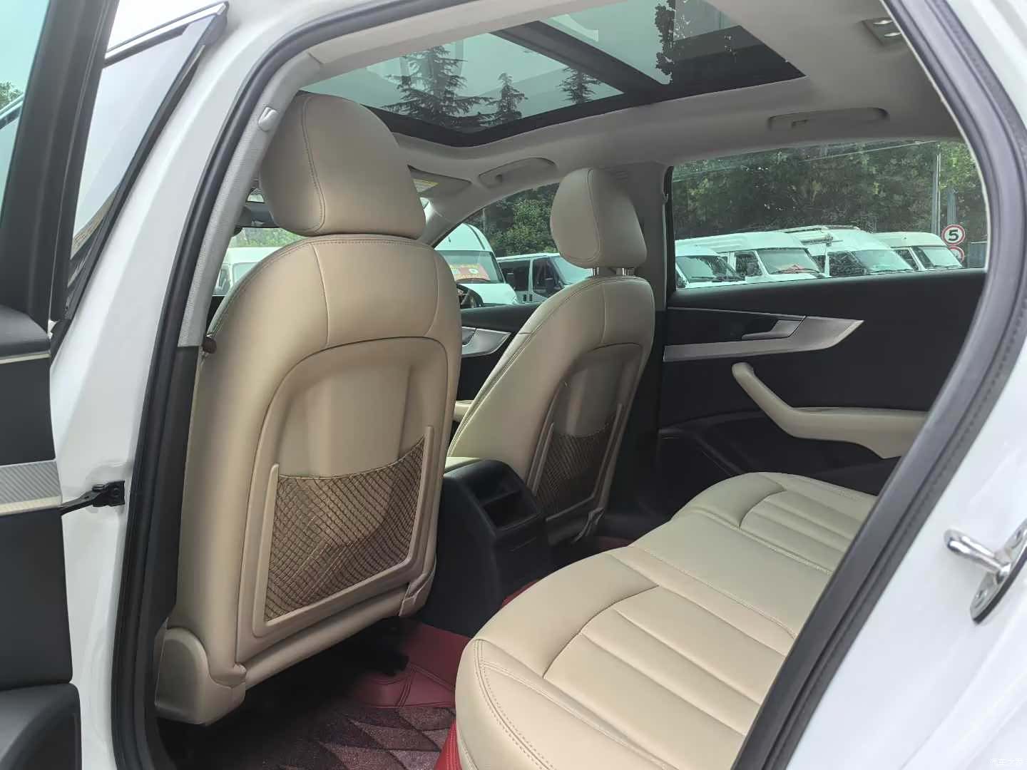 Audi A4L, 2017 все фото