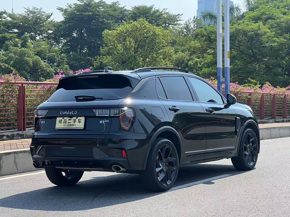 Lynk & Co 01