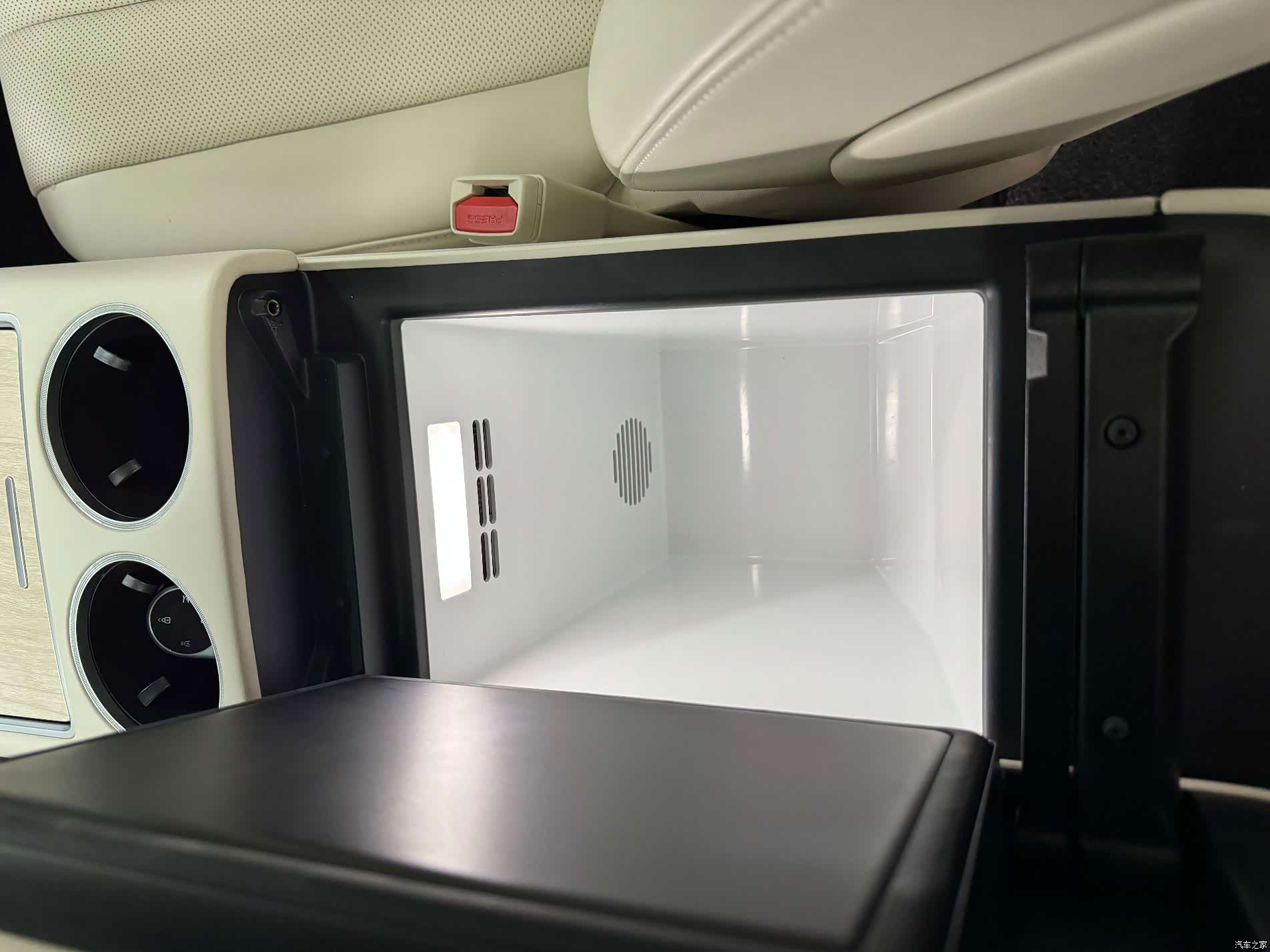Luxeed R7, 2024 19