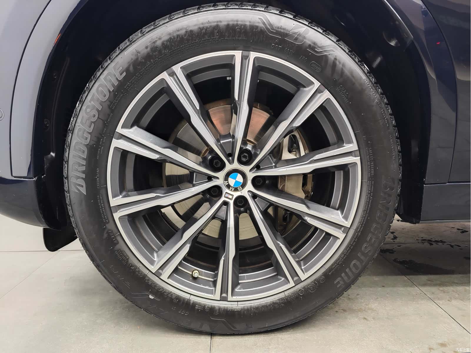 BMW X6, 2022 11