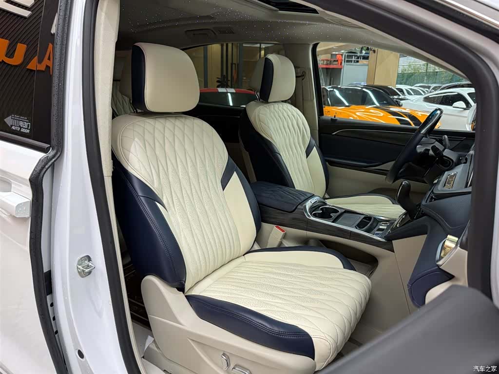 Buick GL8, 2022 13
