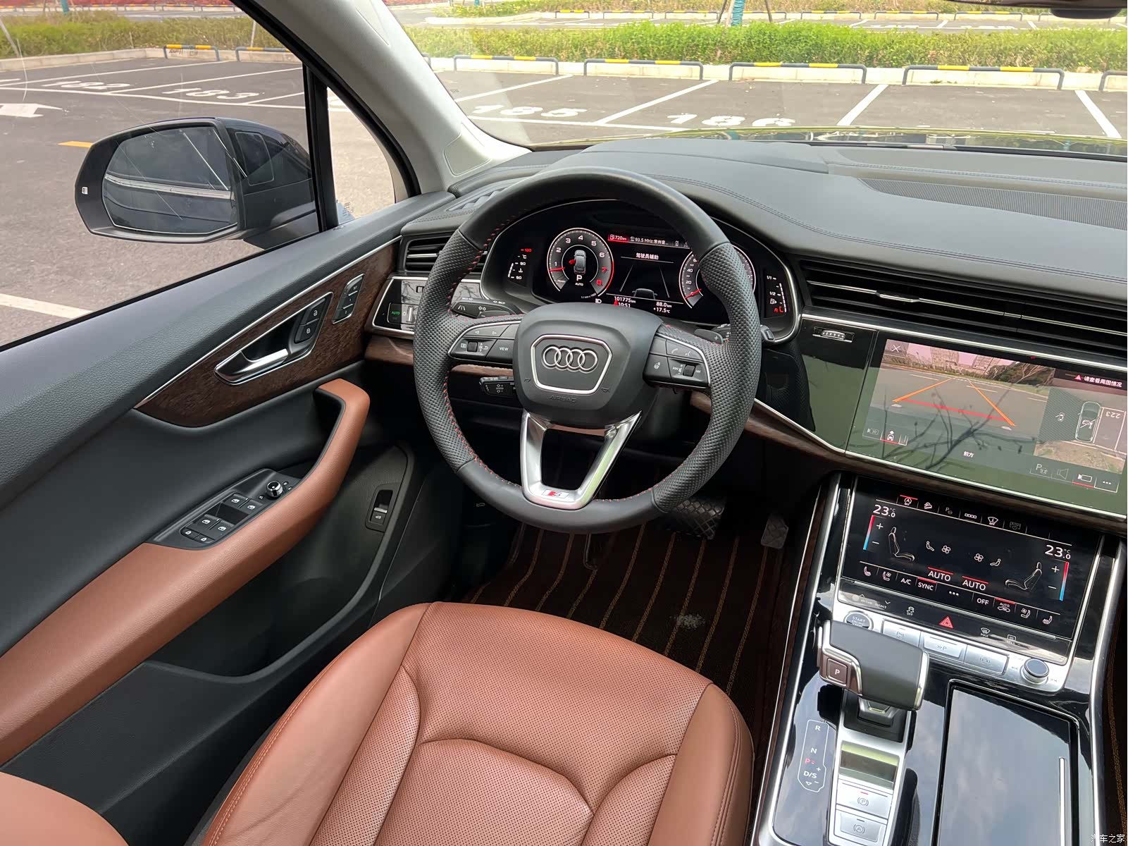 Audi Q7, 2021 10