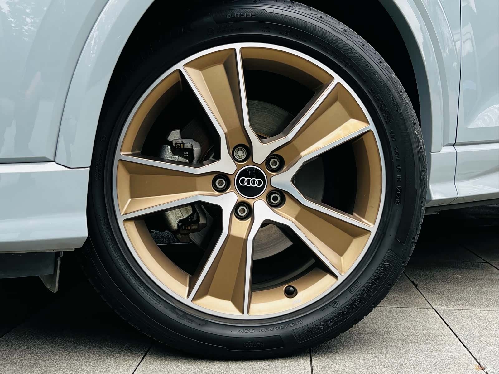 Audi Q2L, 2023 14