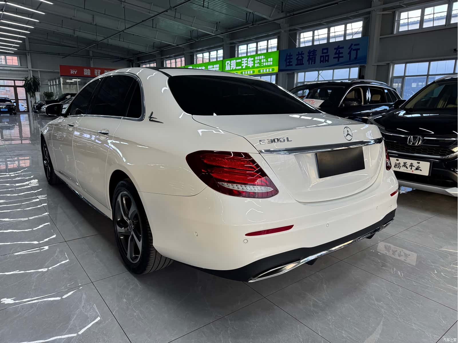 Mercedes-Benz E-Class, 2019 6