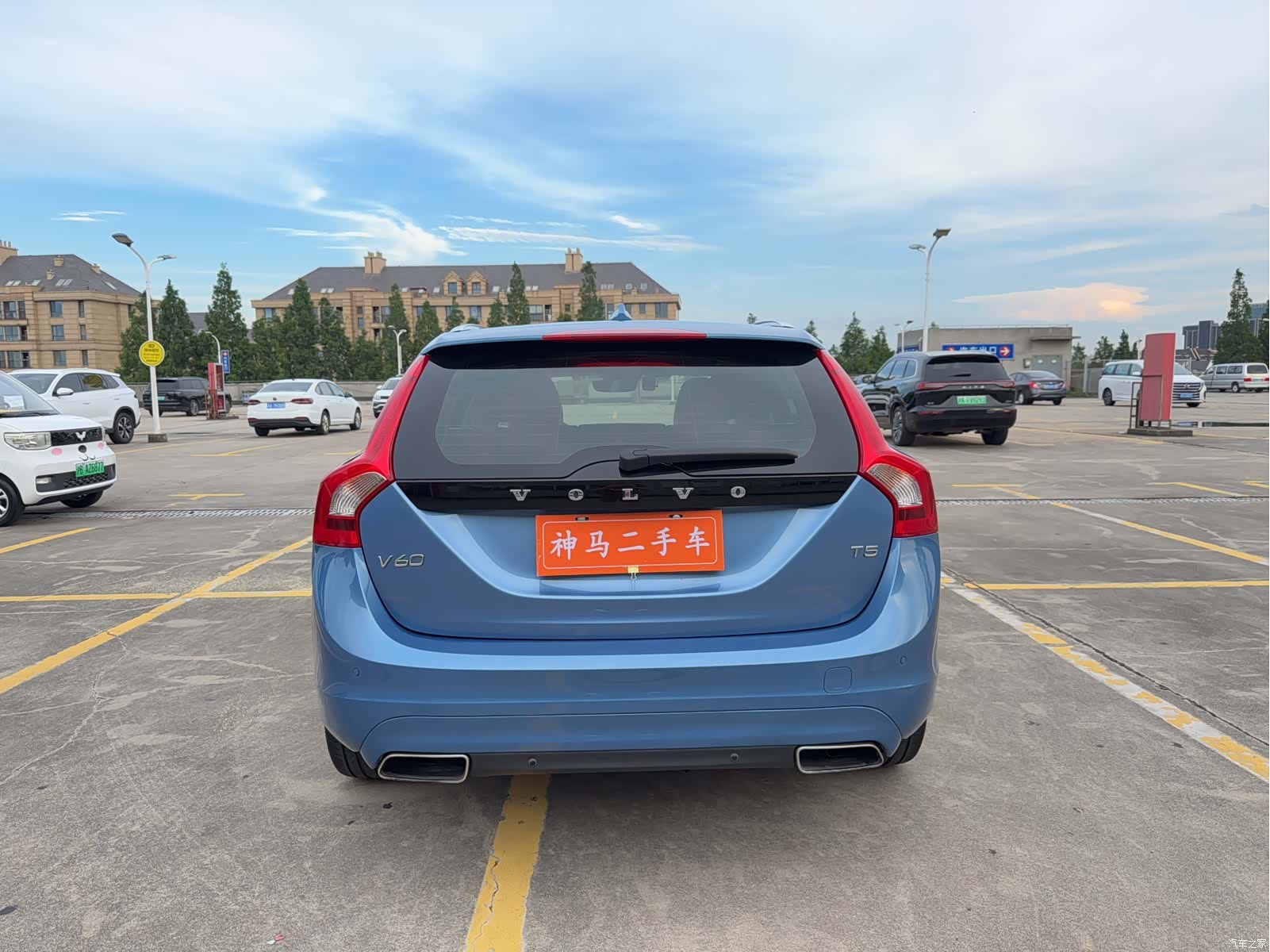 Volvo V60, 2015 все фото