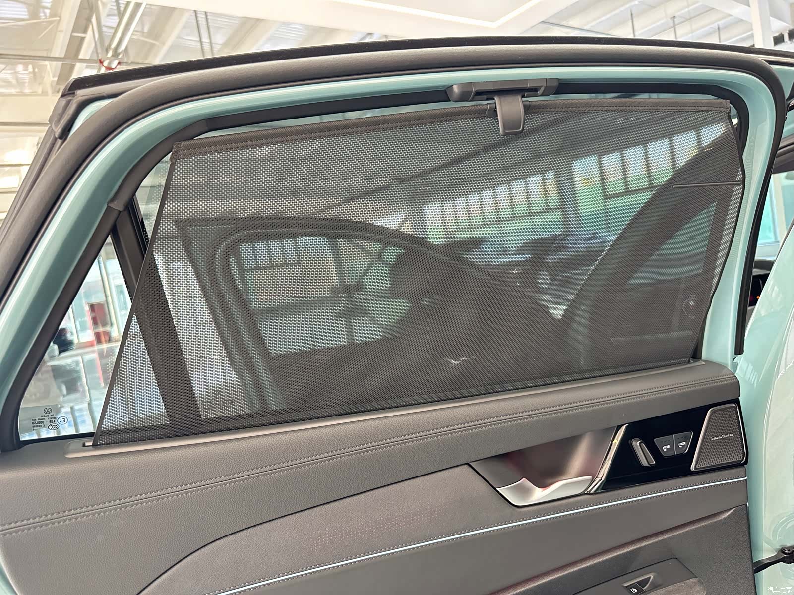 Volkswagen Passat, 2024 все фото