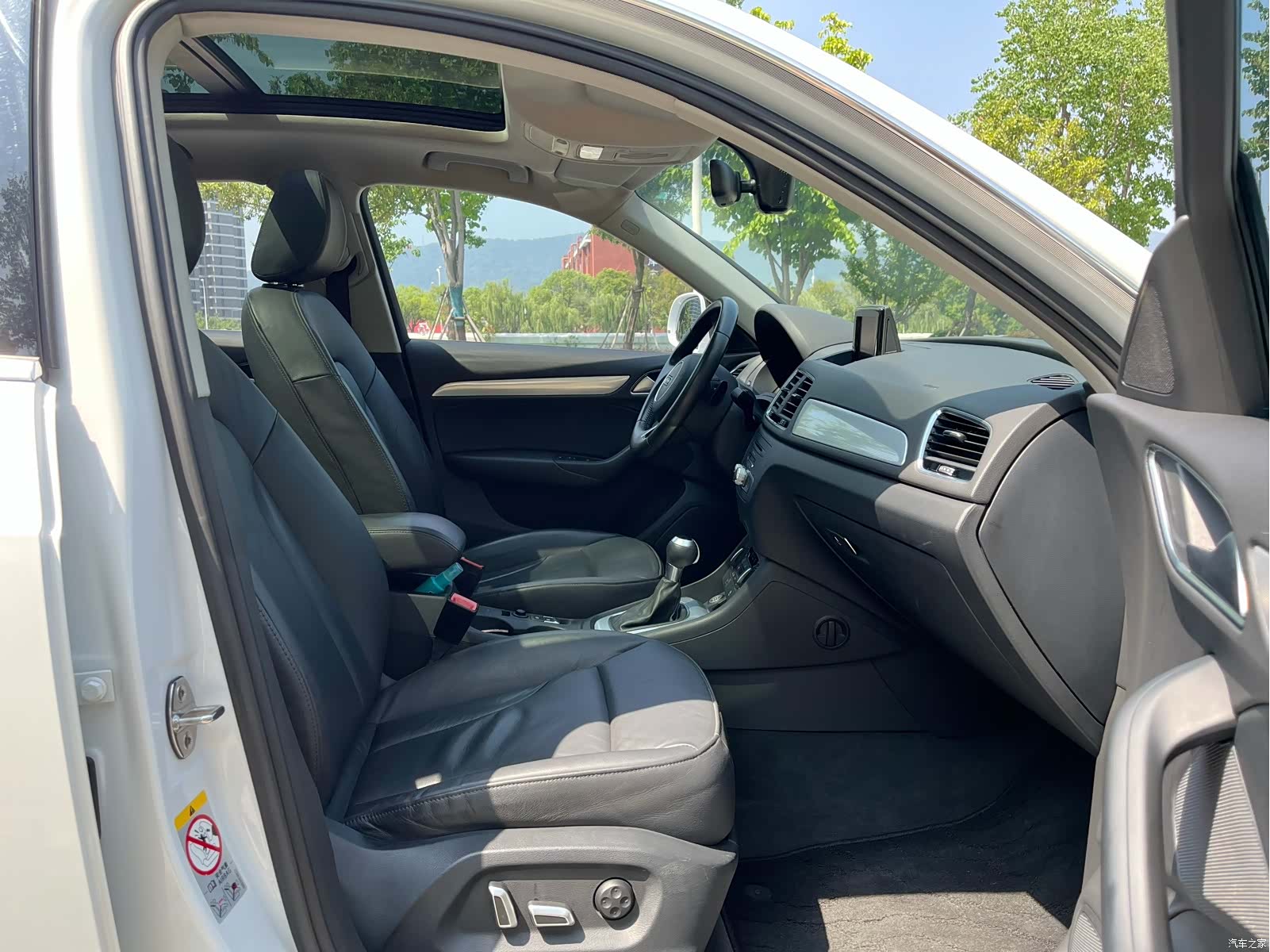 Audi Q3, 2017 12
