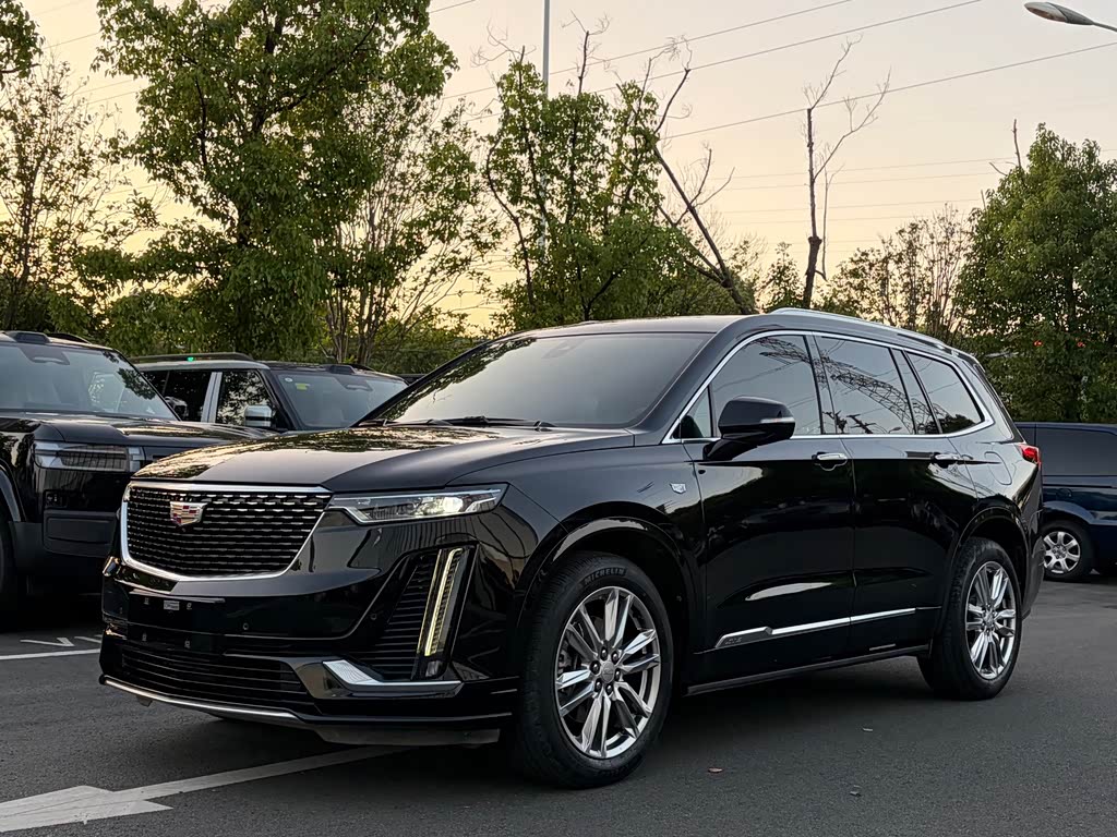 Cadillac XT6