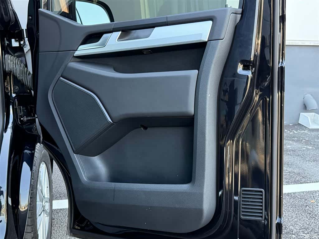 Volkswagen 7, 2016 23
