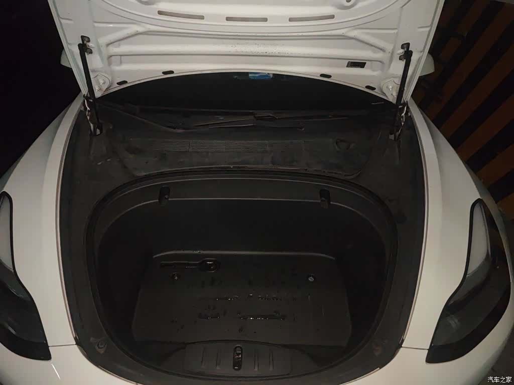 Tesla Model 3, 2020 11
