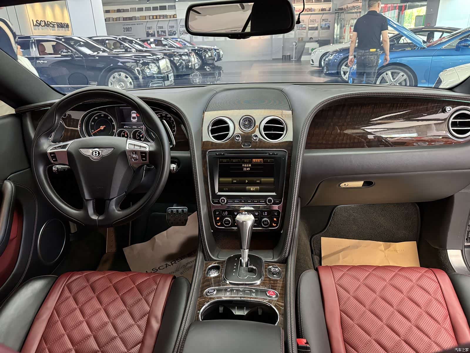 Bentley Continental GT, 2018 8