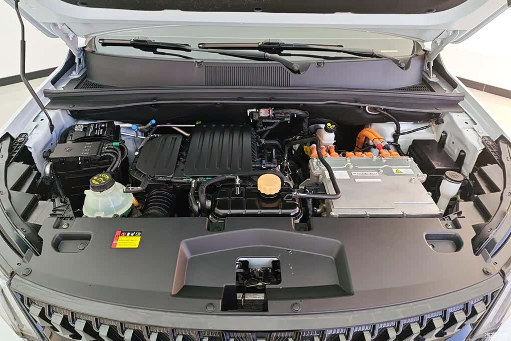 Wuling DHT, 2023 10
