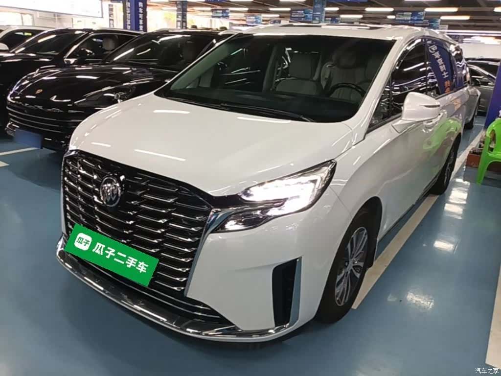 Buick GL8, 2022 2