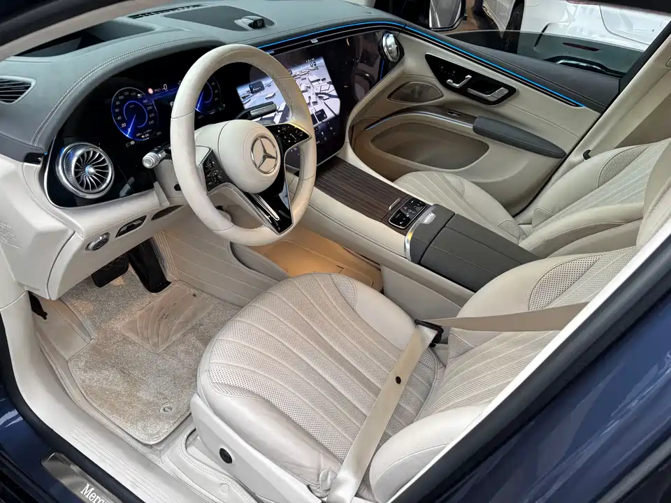 Mercedes-Benz EQS SUV