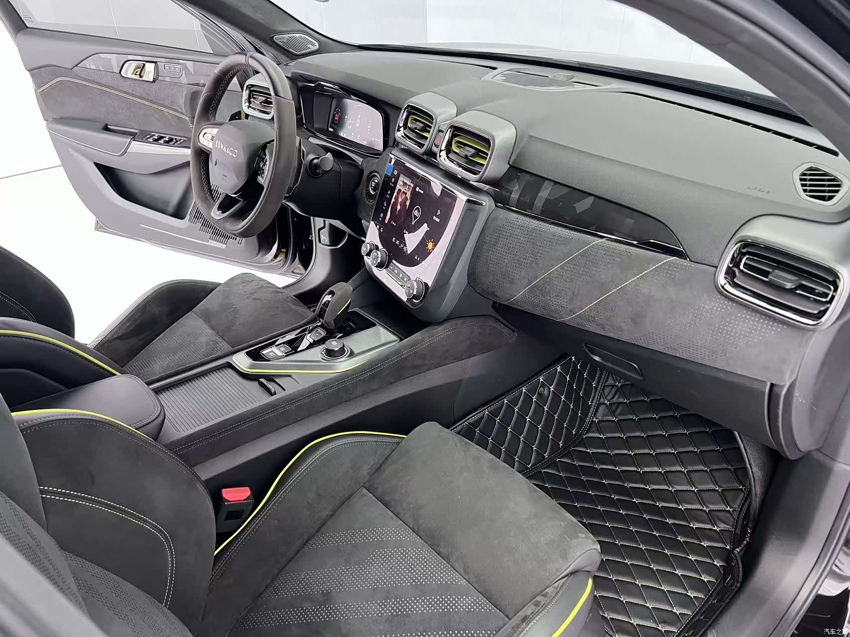 Lynk & Co 02, 2021 10