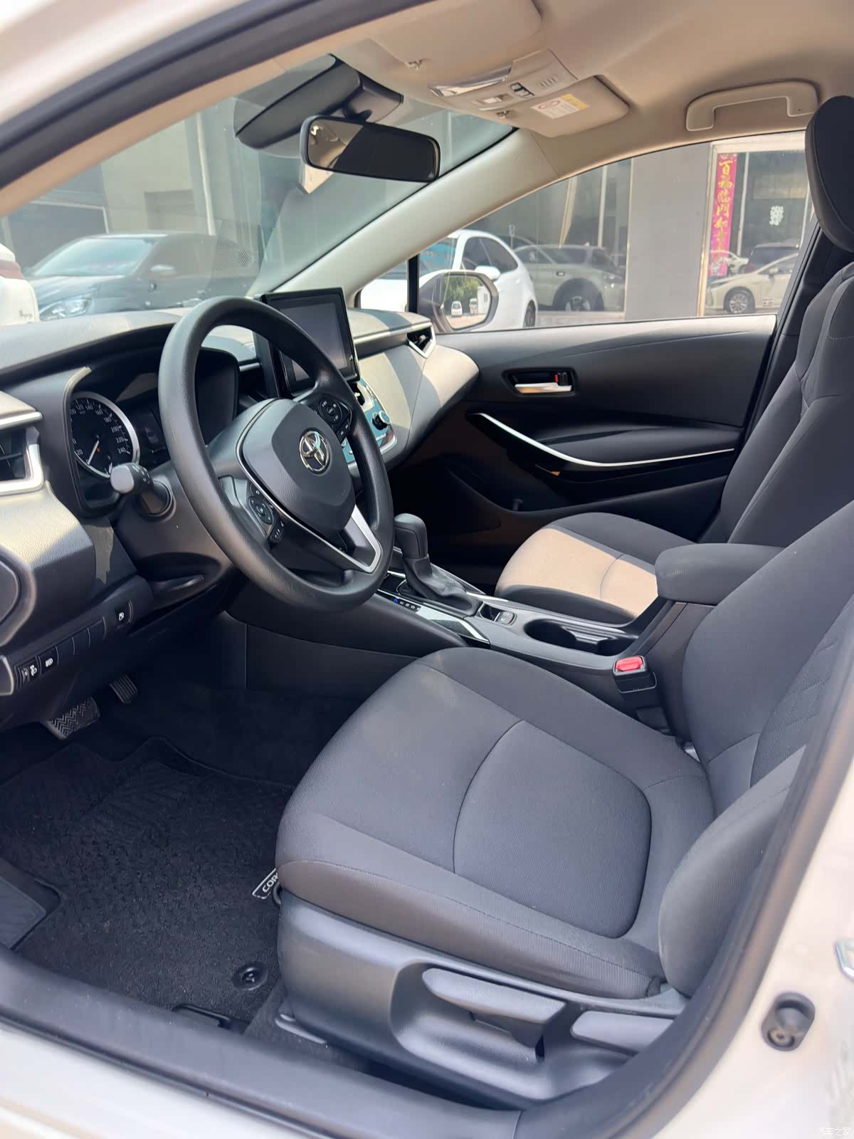 Toyota Corolla, 2021 все фото