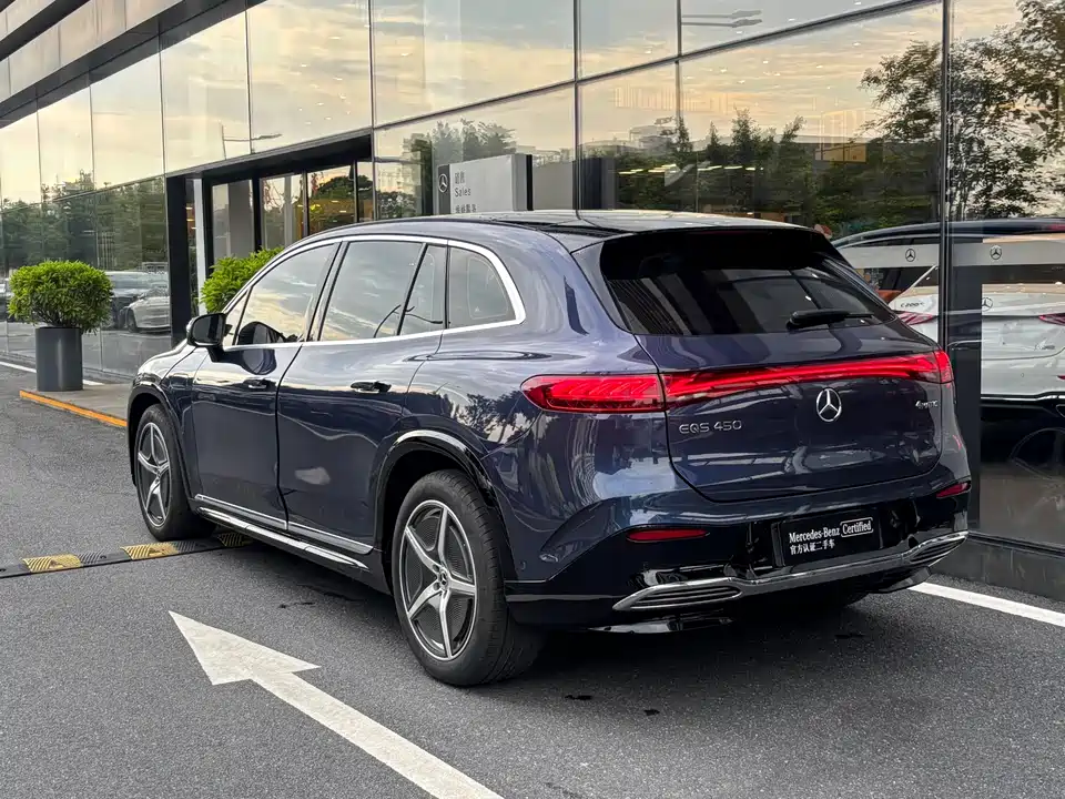 Mercedes-Benz EQS SUV